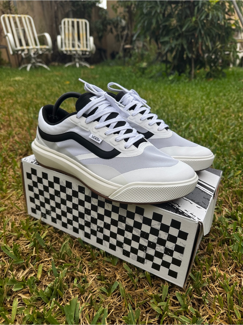 Vans UltraRange 2.0 MTE skate / running shoes - white / black
(M 10 / W 11.5)